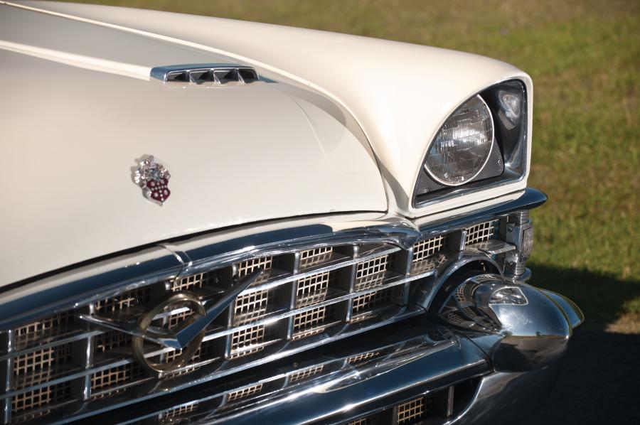 Packard Caribbean Convertible White 1956 года  (фото 16 из 26)